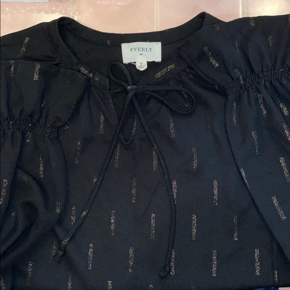 Black And Gold Long sleeve Top